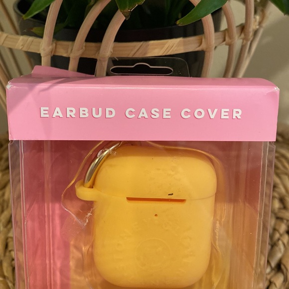 Stoney Clover Lane X Target, earbud case cover! - Picture 3 of 8